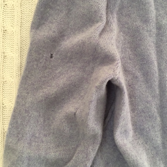 White + Warren Cashmere Sweater - size M - Picture 5 of 5